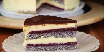 Obst-Mohn-Kuchen