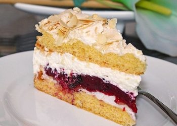 Gewitter-Torte mit Schmand