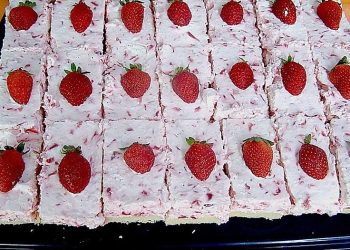 Erdbeer Schmand Schnitten: