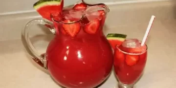 Erdbeer Bowle mit Melone
