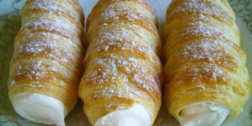 Hausgemachte Schaumrollen mit cremiger Füllung – Wir haben alles auf einmal gegessen!! 