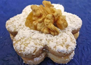 Gefüllte Walnussplätzchen