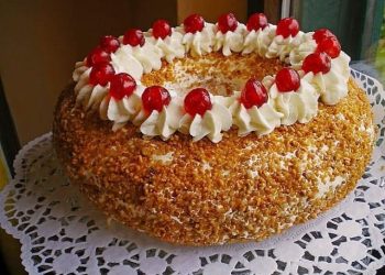 Frankfurter Kranz à la Oma Lisa