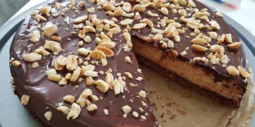 All american Chocolate and Peanut Butter Cheesecake