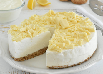 Der Klassiker in meinem Haus ~ Quark Torte mit weiße Schokolade, sooo lecker! 