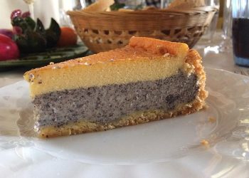 Mohn Schmand Kuchen: Mohn-Fans aufgepasst! Dieser Kuchen ist der absoluteser Hit