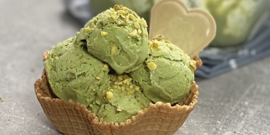 Das Beste Pistazien Eis Rezept aller Zeiten: Ohne Eismaschine und nur 3 Zutaten