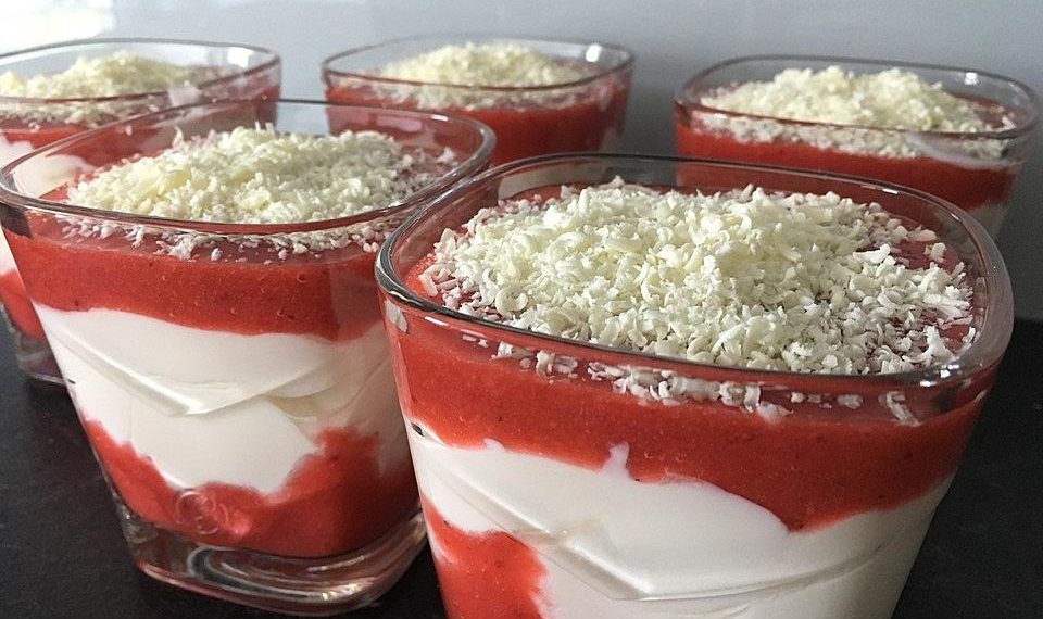 Schokoraspeln: Spaghetti Eis Dessert