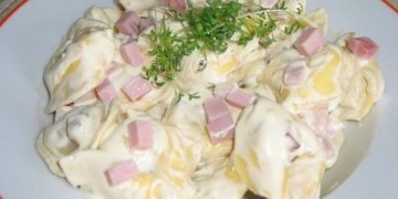 Tortellini mit Käse Sahne Soße