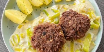 Frikadellen in Lauch-Sahne Sauce