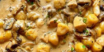 Pilz-Rahm-Gnocchi mit HühnchenGnocchi Rahmpfanne