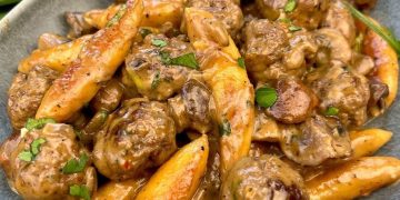 Makkaroni mit Hackbällchen Ragout : Sehr lecker und macht lange Satt!