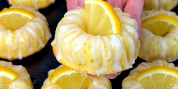 Zitronen-Mini-Donuts: das Rezept für weiche und duftende Leckereien