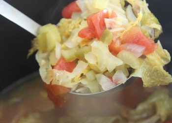 Die Suppendiät: dauert 3 Tage, baut 3 Kilo Bauchfett ab und entgiftet den Körper