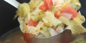 Die Suppendiät: dauert 3 Tage, baut 3 Kilo Bauchfett ab und entgiftet den Körper