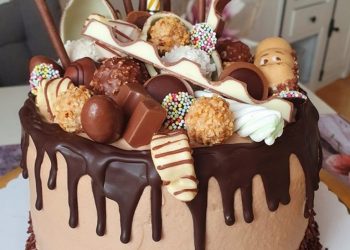 Überraschungsei Torte