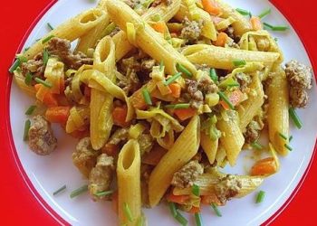 Curryrahm Nudeln mit Hackfleisch