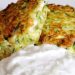 Zucchinipuffer mit Feta und Tzatziki