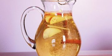 Apfelwasser mit Zimt und Zitrone zum Abnehmen