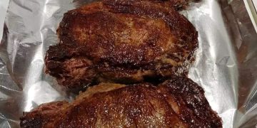 Ribeye-Steak zum Mittagessen