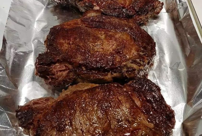 Ribeye-Steak zum Mittagessen