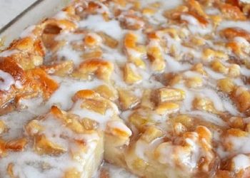 Kaffeekuchen mit Apfelkuchenfüllung