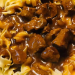 Gulasch mit Nudeln