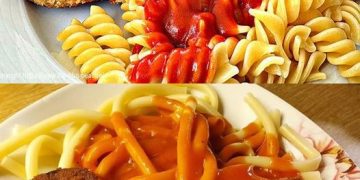 DDR Makkaroni mit Tomatensoße und Jägerschnitzel