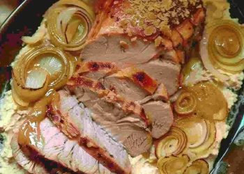 Honig-Senf Kassler Auf Rahm-Zwiebeln