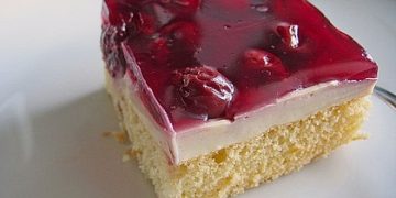 Kirsch – Schmand – Blechkuchen