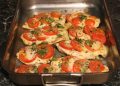 Hähnchenbrustfilet mit Tomate und Mozzarella überbacken