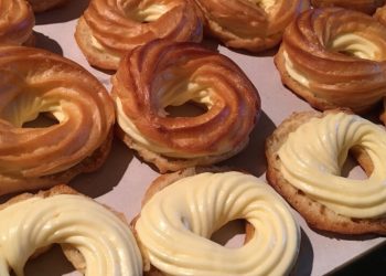 Spritzkuchen mit Vanillecreme