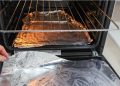 So reinigen Sie den Backofen in 5 Minuten: Fett und Schmutz adé mit dem Alu-TrickDer Artikel als erster Kommentar 