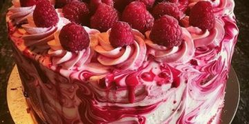 Skurriler Himbeer-Traumkuchen