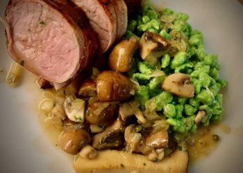 Schweinefilet im Speckmantel mit Champignons, Das Fleisch war super zart!