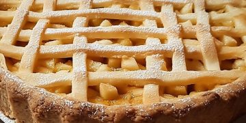 Gedeckter Apfelkuchen