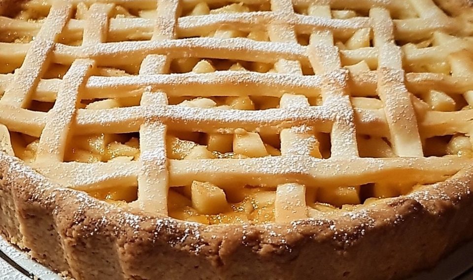 Gedeckter Apfelkuchen