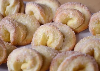 Einfache und köstliche Zuckerkekse