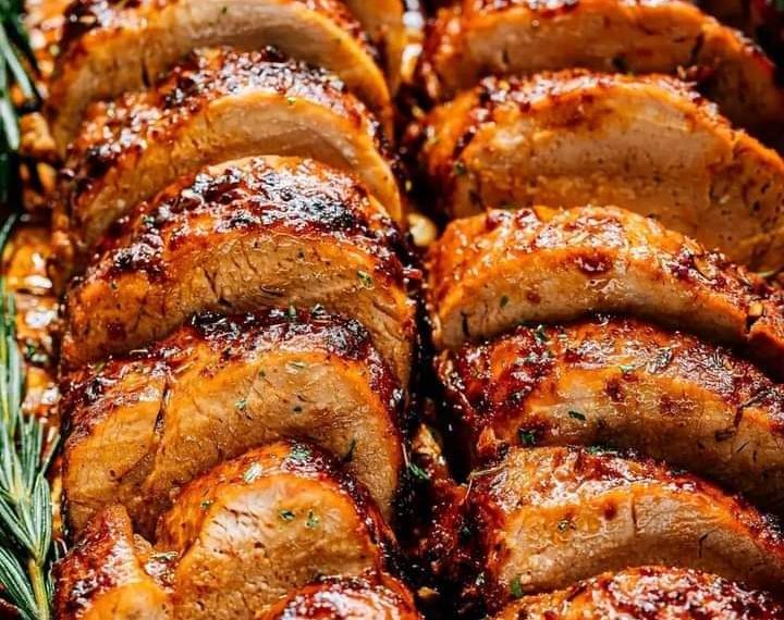 Zartes und saftiges Schweinefilet mit Honig