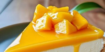 Mango-Kokos-Käsekuchen mit Passionsfruchtglasur