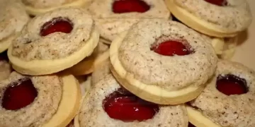Rezept für feine Kekse mit Marmelade und Wallnuss-Schnee